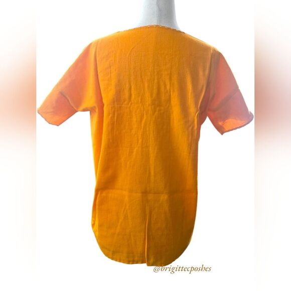 HANDMADE Traditional Embroidered Mexican Blouse - Picture 2 of 12